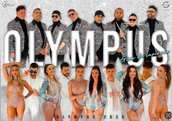 Integrantes de la Orquesta Olympus en su gira de invierno 2025, con vestuario brillante y una puesta en escena profesional